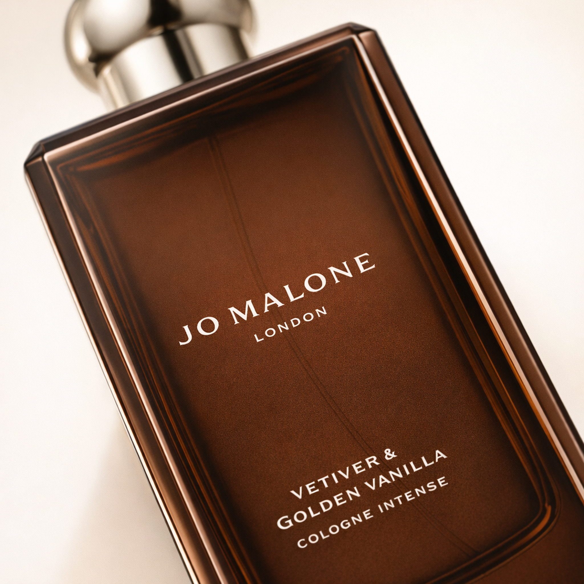 Jo Malone Vetiver & Golden Vanilla Intense EDC macro label detail gallery showcase