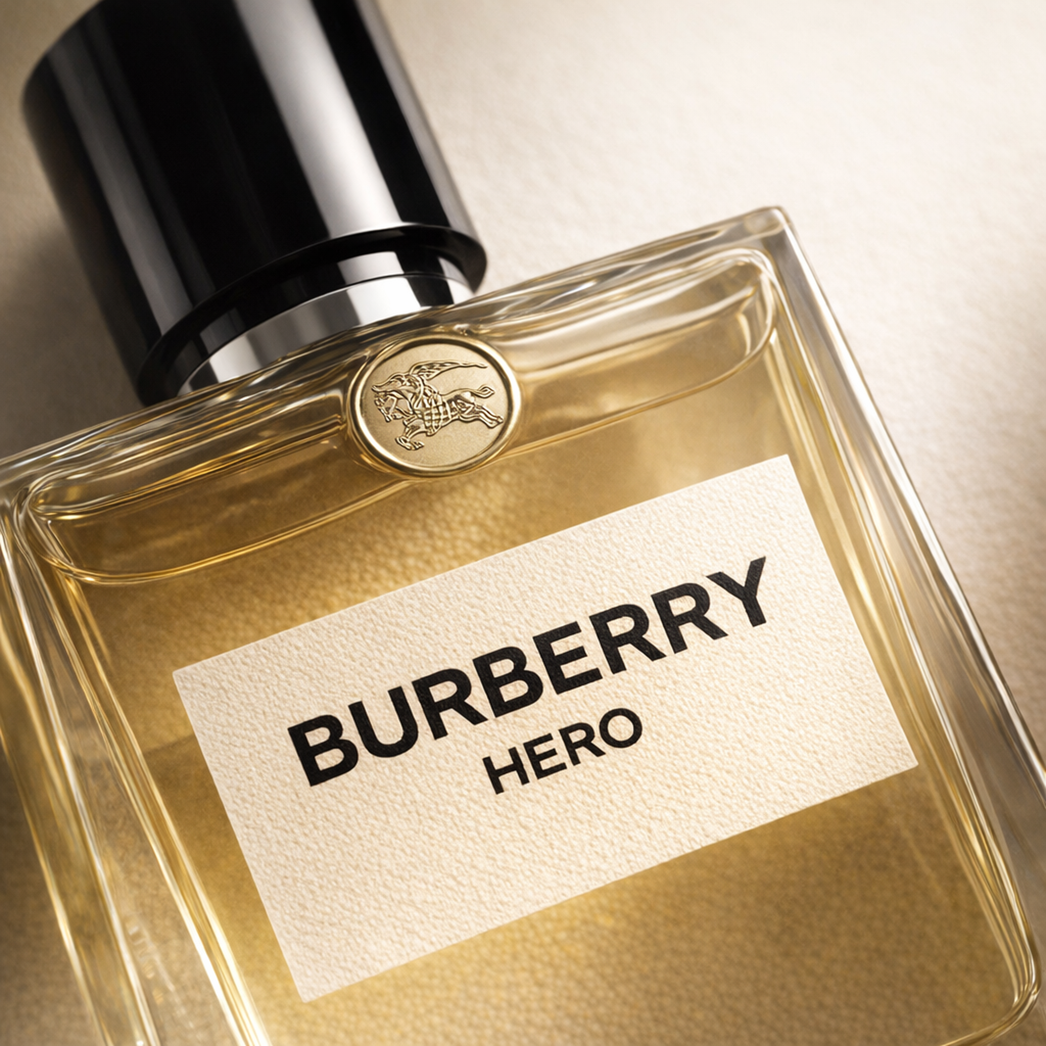 Burberry Hero Gift Set for Him fragrance details image