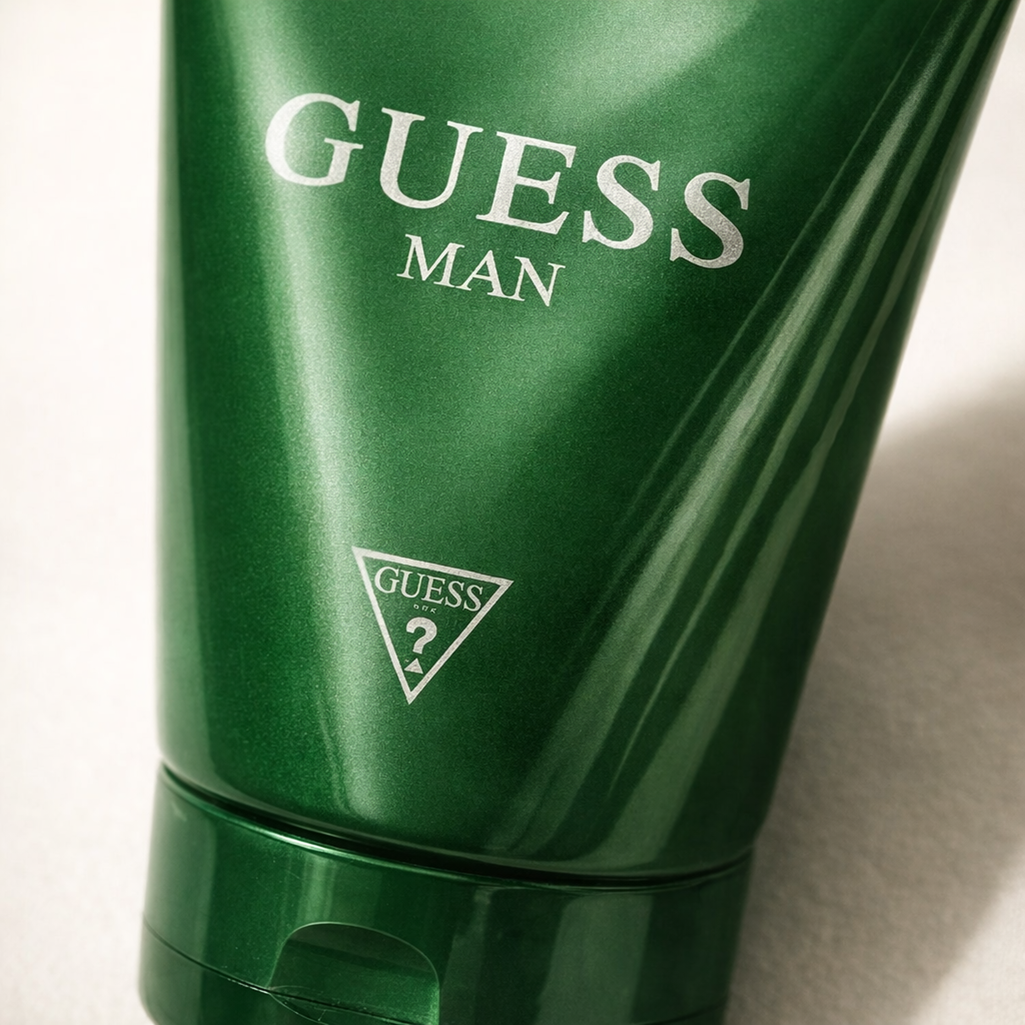 Guess Green Shower Gel fragrance details image