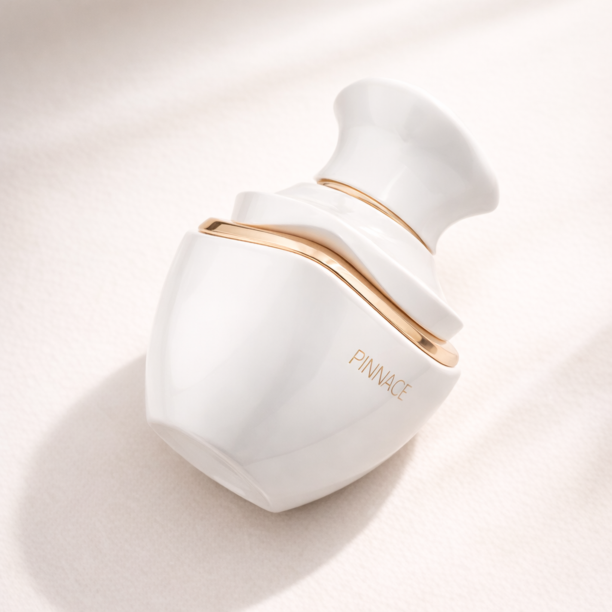French Avenue Pinnace EDP fragrance details image