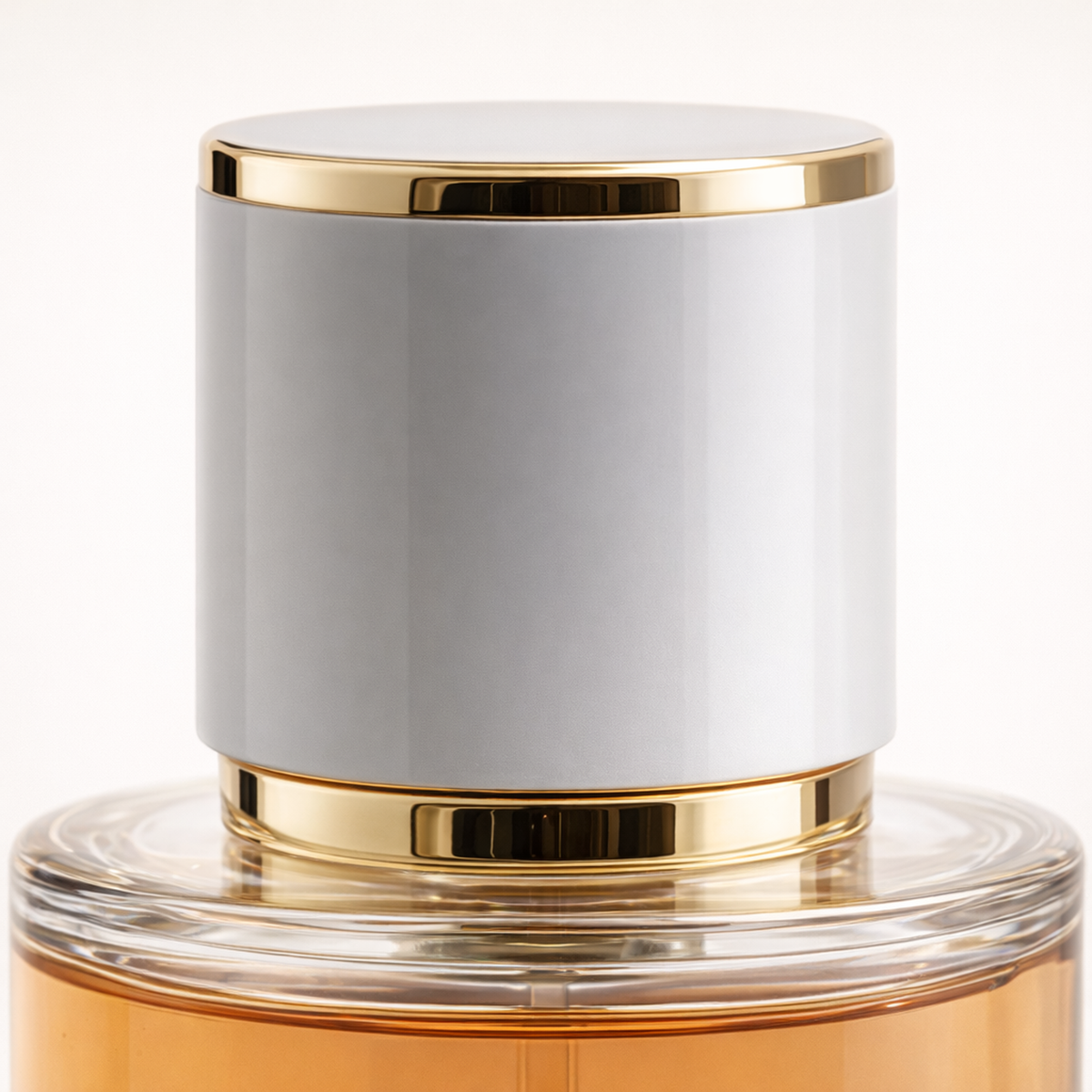 Maissa Cuir de Marrakech Elixir E/b EDP cap macro detail gallery showcase