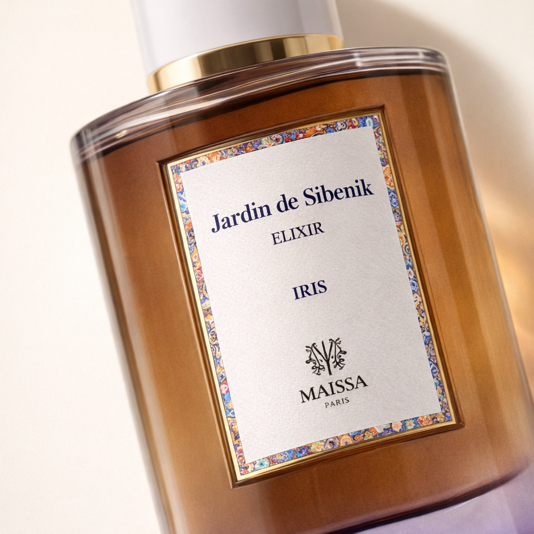 Maissa Jardin de Sibenil Elixir Iris EDP macro label detail gallery showcase