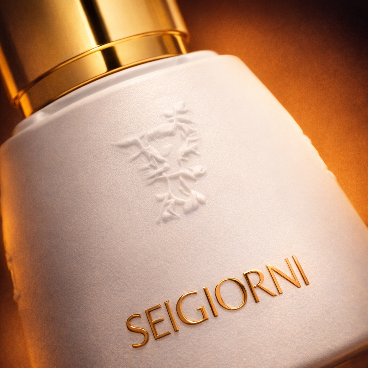 Agatho Parfum Mytho Collection Seigiorni Extrait de Parfum generated macro image