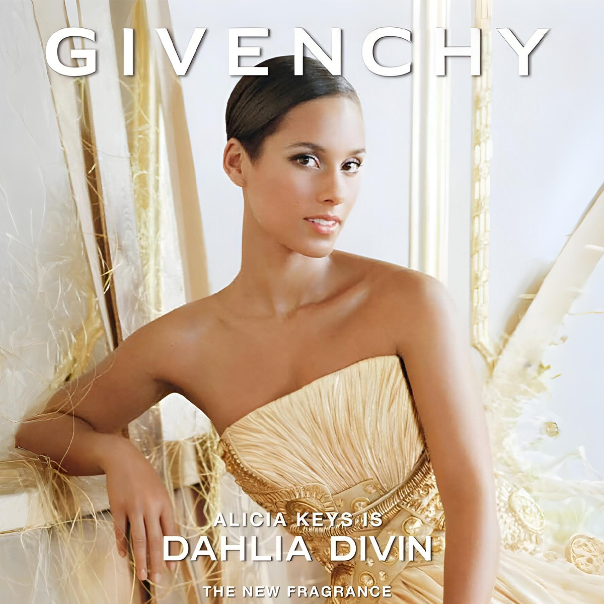 Givenchy Dahlia Divin EDP