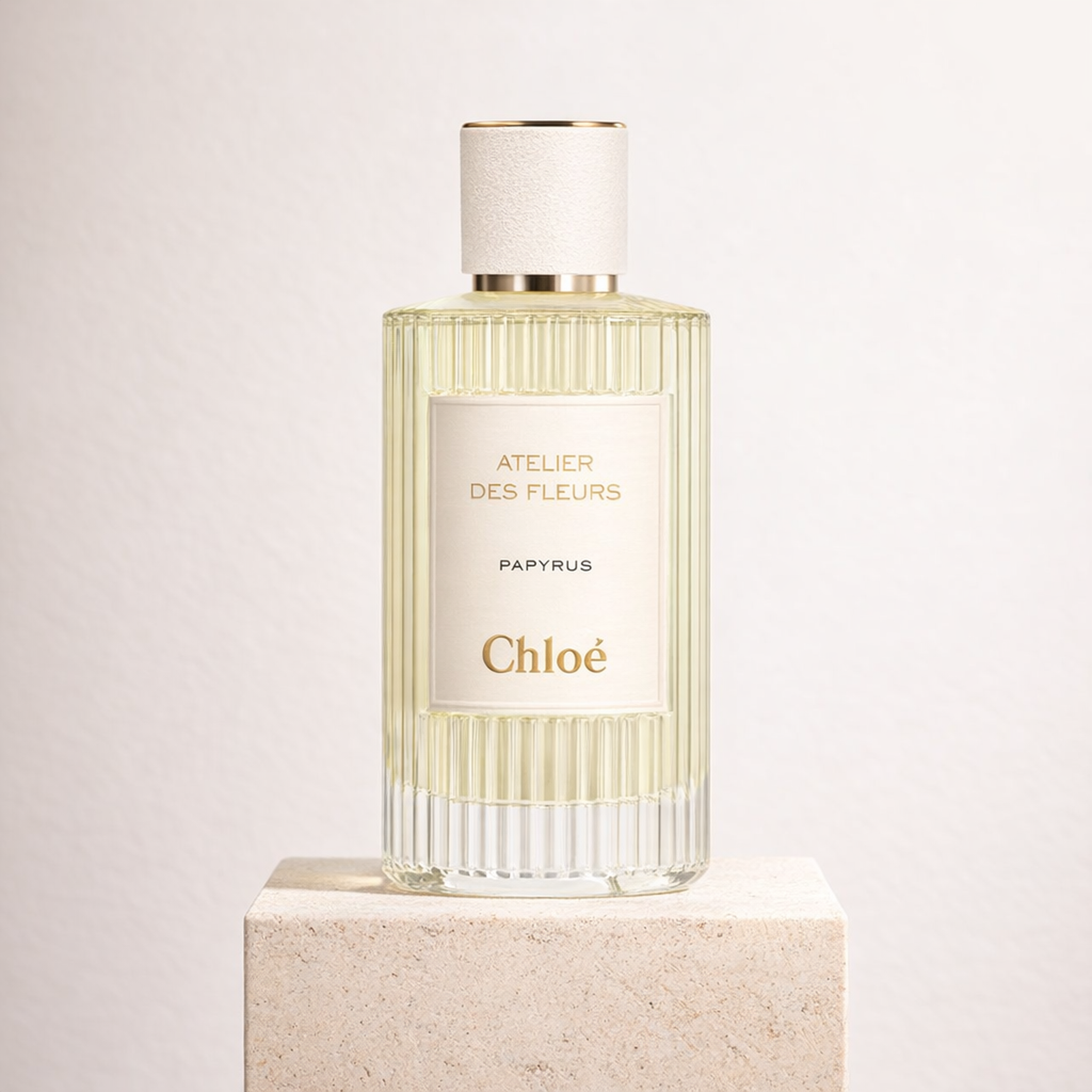 Chloe Atelier Des Fleurs Papyrus EDP upright pedestal gallery showcase