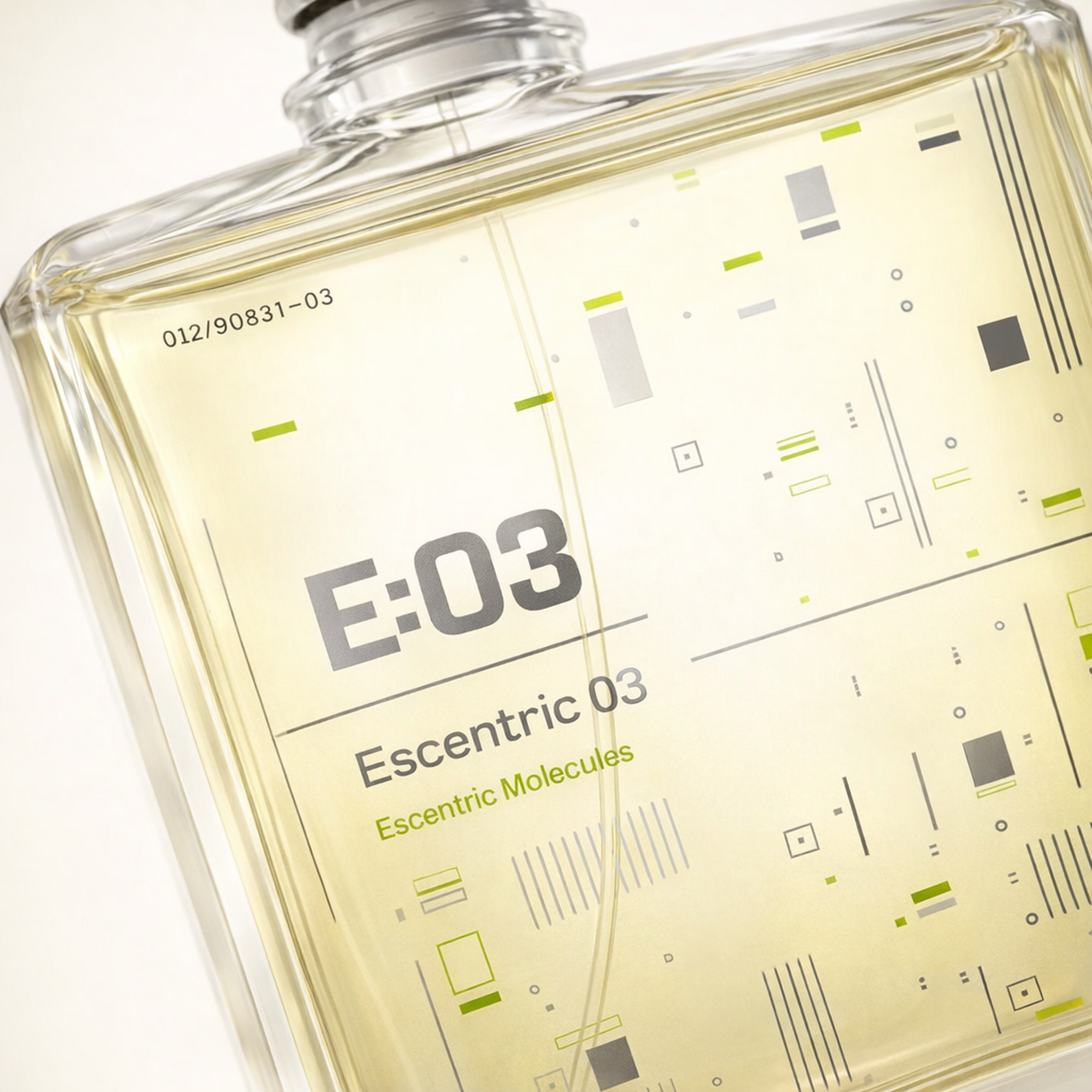 Escentric Molecules Molecules 03 EDT macro label detail gallery showcase