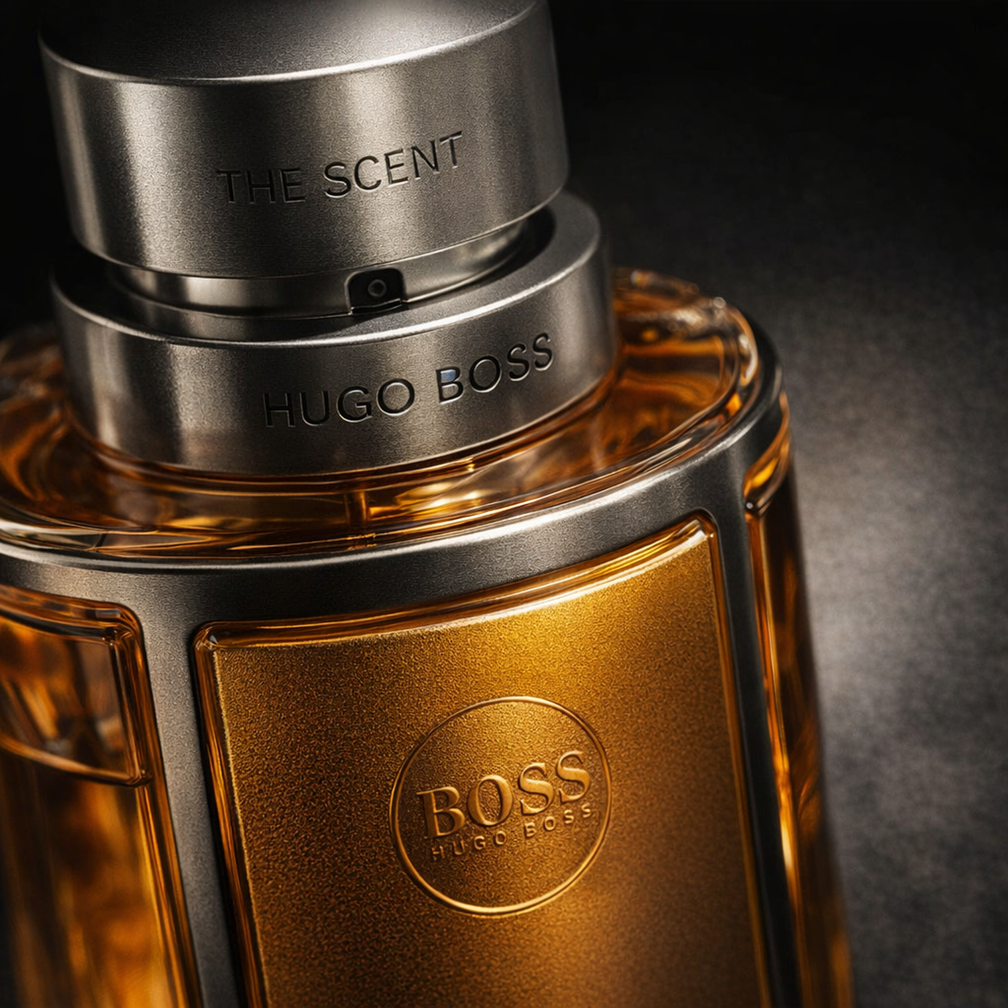 Hugo Boss The Scent Gift Set for Him 2 fragrance details image