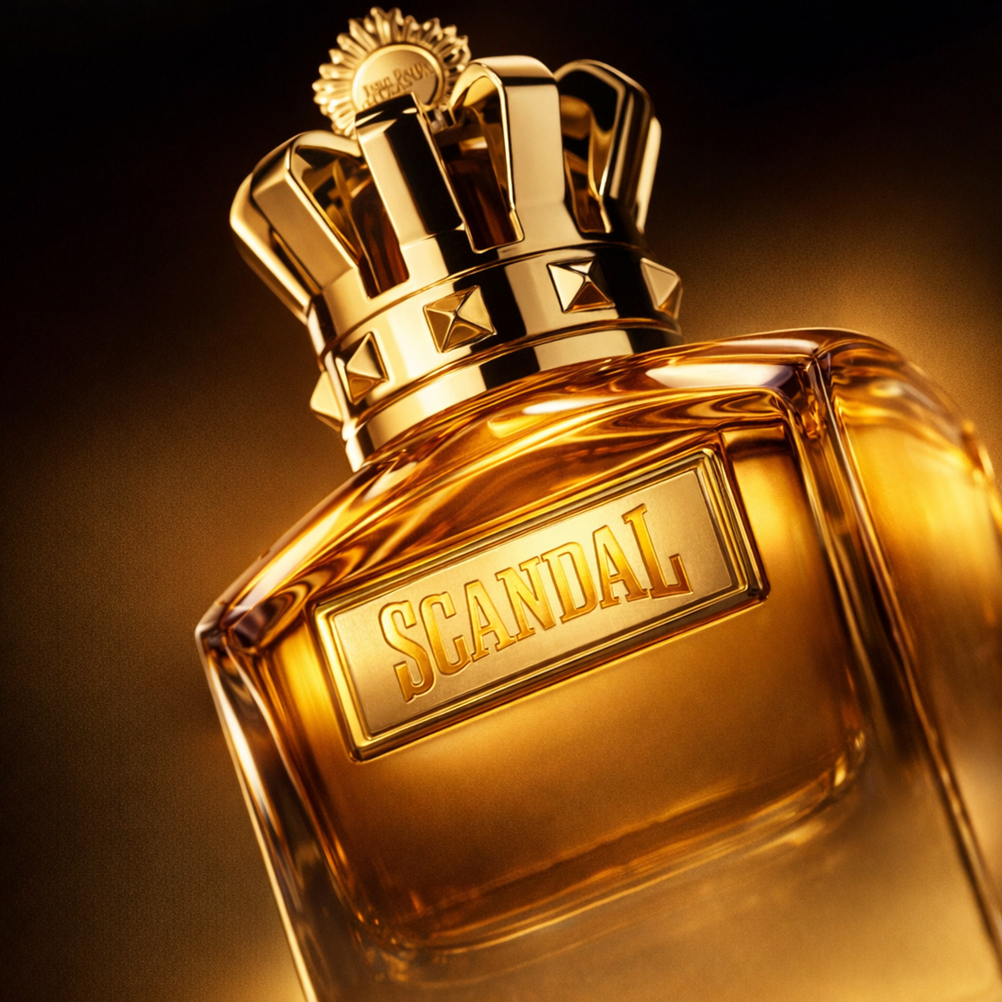 Jean Paul Gaultier Scandal Absolu Parfum Concentre For Men macro label detail gallery showcase