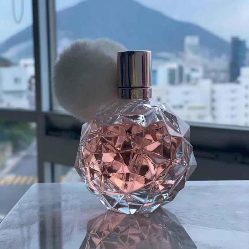 Aesthetic Ari Grande Perfume Perfume Spray Ari By Ariana Grande