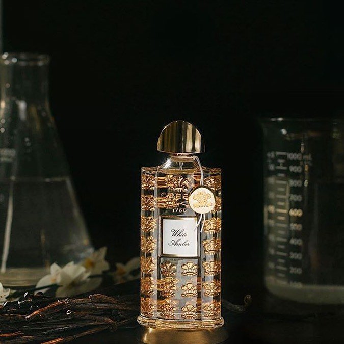 Creed Les Royales Exclusives White Flowers EDP Splash | My Perfume Shop Australia