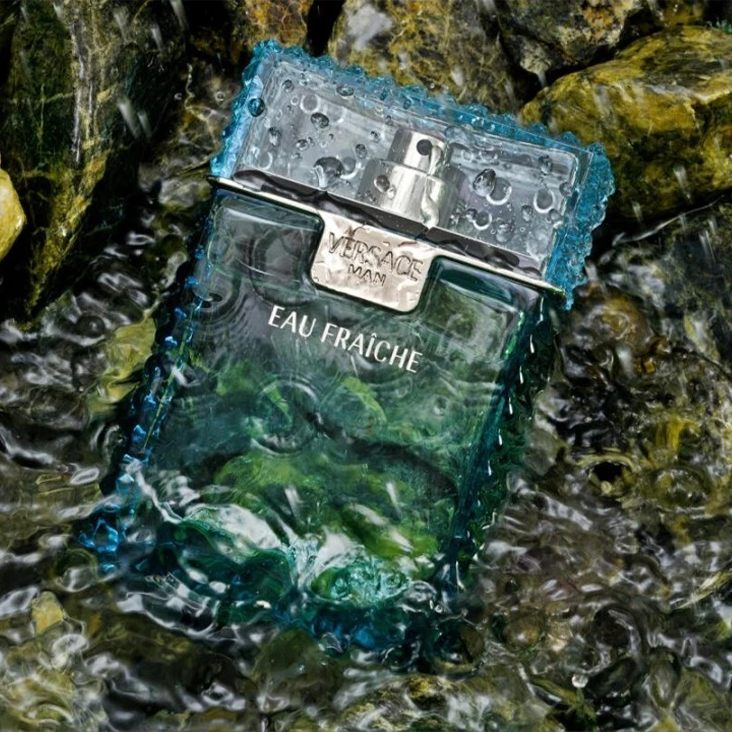 Versace Man Eau Fraiche Gift Set for Him