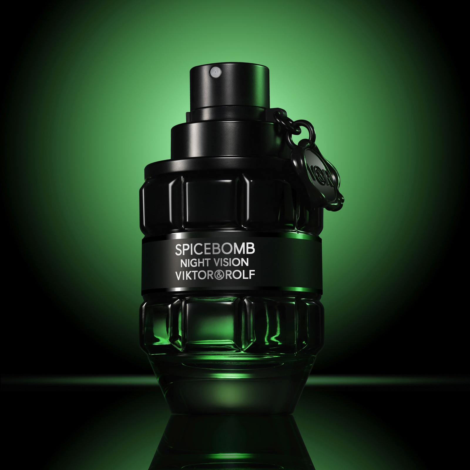 Shop Viktor & Rolf Spicebomb Night Vision EDT
