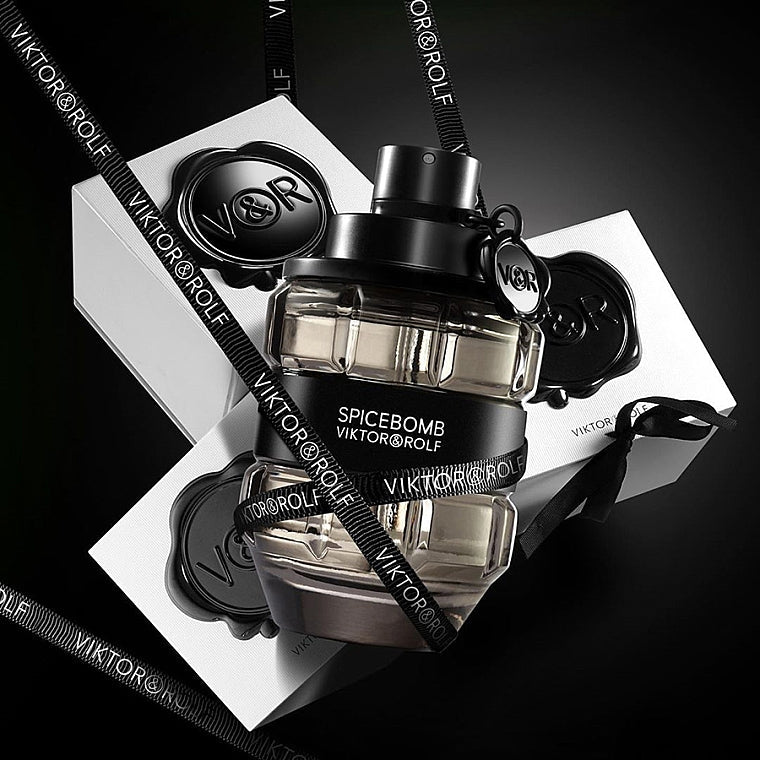 Viktor & Rolf Spicebomb Pour Homme EDT Travel Set | My Perfume Shop Australia